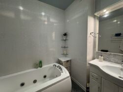 Продається квартира Київ, Дарницький, Урлівська, 21 фото 10 Продається квартира Київ, Дарницький, Урлівська, 21 фото 10