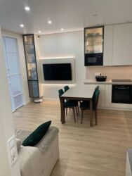 Продається квартира Салютна, 2, Київ, Шевченківський фото 1 Продається квартира Салютна, 2, Київ, Шевченківський фото 1