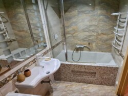 Продається квартира Київ, Святошинський, Хмельницька, 10 фото 4 Продається квартира Київ, Святошинський, Хмельницька, 10 фото 4