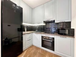   , ,  Club House, .  , 11,  15