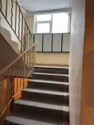   , , , 7  5