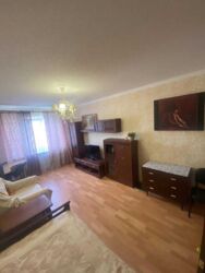 Продається квартира Київ, Дарницький, вул. Урлівська, 16 фото 1 Продається квартира Київ, Дарницький, вул. Урлівська, 16 фото 1