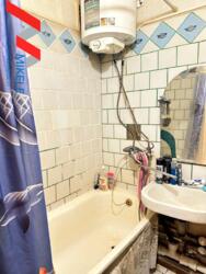 Продається квартира Київ, Святошинський, Олега Мудрака (Генерала Наумова), 37-А фото 8 Продається квартира Київ, Святошинський, Олега Мудрака (Генерала Наумова), 37-А фото 8