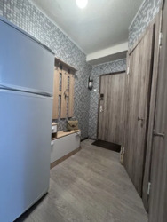   , ,   () 10,, 10, .   9