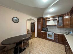 Продається квартира Київ, Дарницький, Анни Ахматової, 43 фото 2 Продається квартира Київ, Дарницький, Анни Ахматової, 43 фото 2