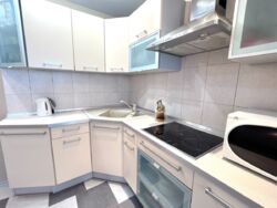 Продається квартира Київ, Святошинський, Верховинна 37 фото 2 Продається квартира Київ, Святошинський, Верховинна 37 фото 2