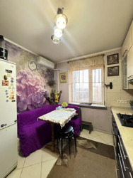 Продається квартира Київ, Святошинський, проспект Корольова, 8 фото 1 Продається квартира Київ, Святошинський, проспект Корольова, 8 фото 1