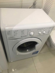   , ',  , 2  7