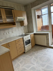 Продається квартира Київ, Дарницький, Анни Ахматової 15 фото 1 Продається квартира Київ, Дарницький, Анни Ахматової 15 фото 1