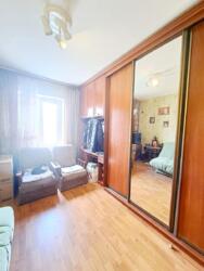 Продається квартира Київ, Дарницький, Ревуцького, 18 фото 4 Продається квартира Київ, Дарницький, Ревуцького, 18 фото 4