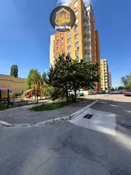 �Ѳ ���� ��������� ������� 1 -������ �������� 36,6�2 � �� '������������' ������� ���� ��� ������ �����������. 10-15 ������ �� ����� ������������. ���� 1