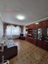 Продаж 2 к.квартири на Клосовського. фото 1 Продаж 2 к.квартири на Клосовського. фото 1