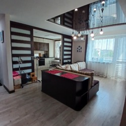 Продається простора квартира, 84 кв.м, з ремонтом, центр фото 3 Продається простора квартира, 84 кв.м, з ремонтом, центр фото 3