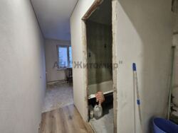 Продається чотирикімнатна квартира під чистовий ремонт фото 7 Продається чотирикімнатна квартира під чистовий ремонт фото 7