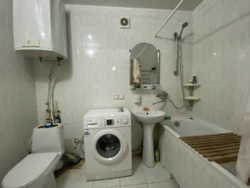 Продається 2хкімнатна квартира на середньому поверсі! фото 9 Продається 2хкімнатна квартира на середньому поверсі! фото 9