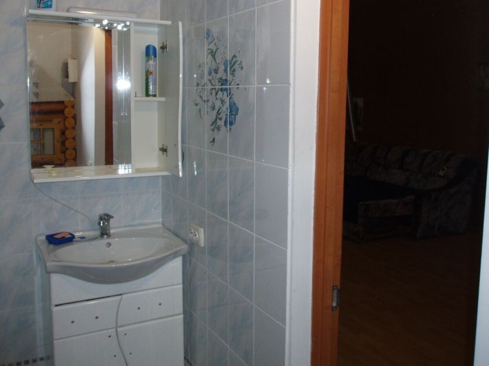 �������� �������� 93�2 � �����������..����� � ���������. 70 000 $ ���� 1