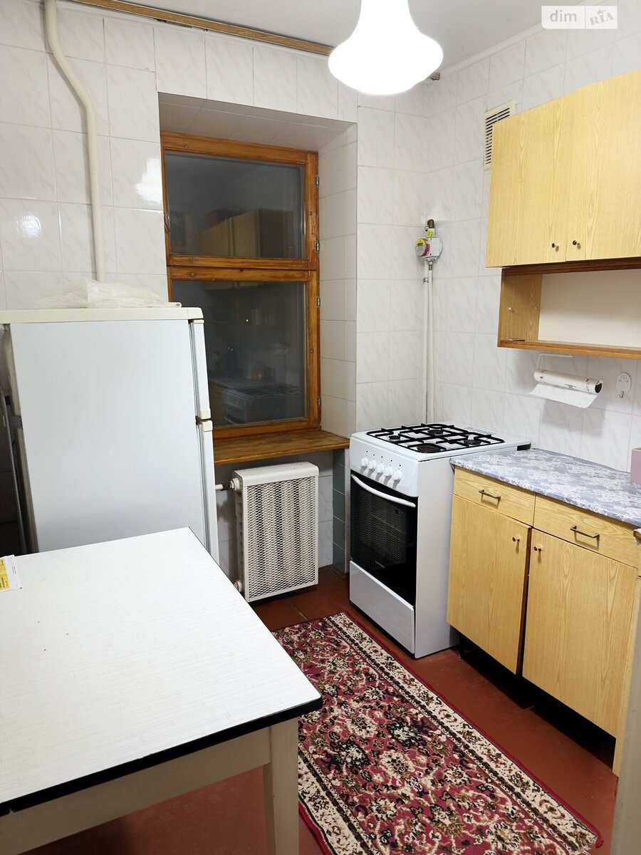 ������ 1� �������� 28.7 ��. � �� ���. ����� ����� 51 ���� 1