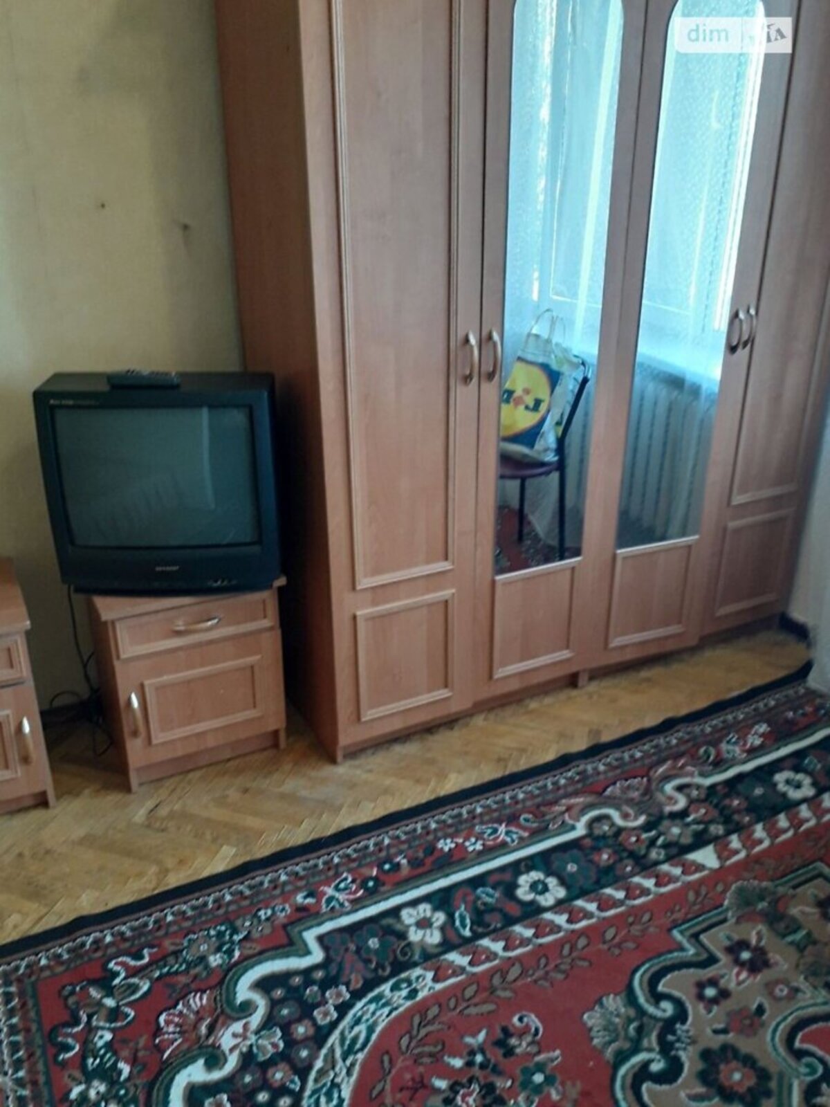 ������� 1� �������� 21.7 ��. � �� ��. ����� ��������� 15� ���� 1