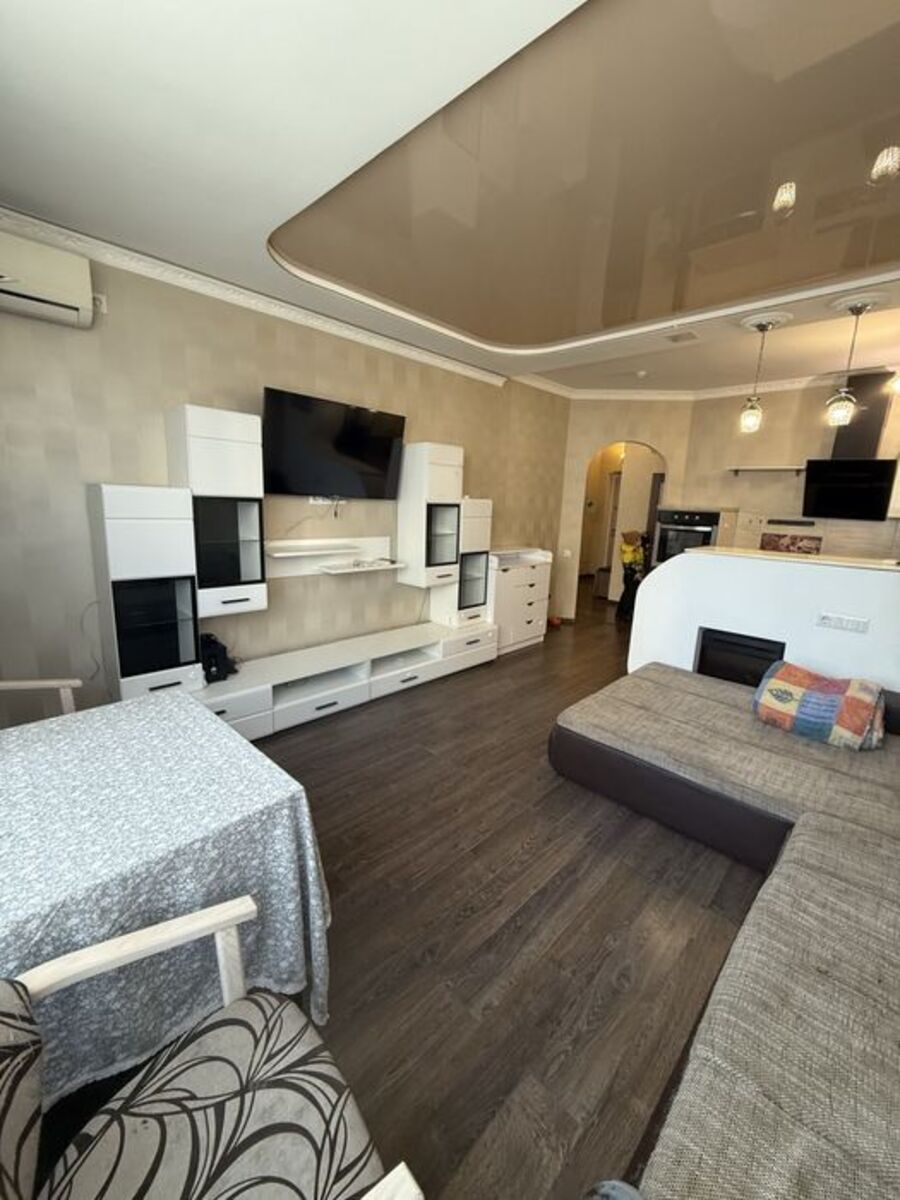 ������ ���������� 54 ��. �� ����������� 4� ���� 1