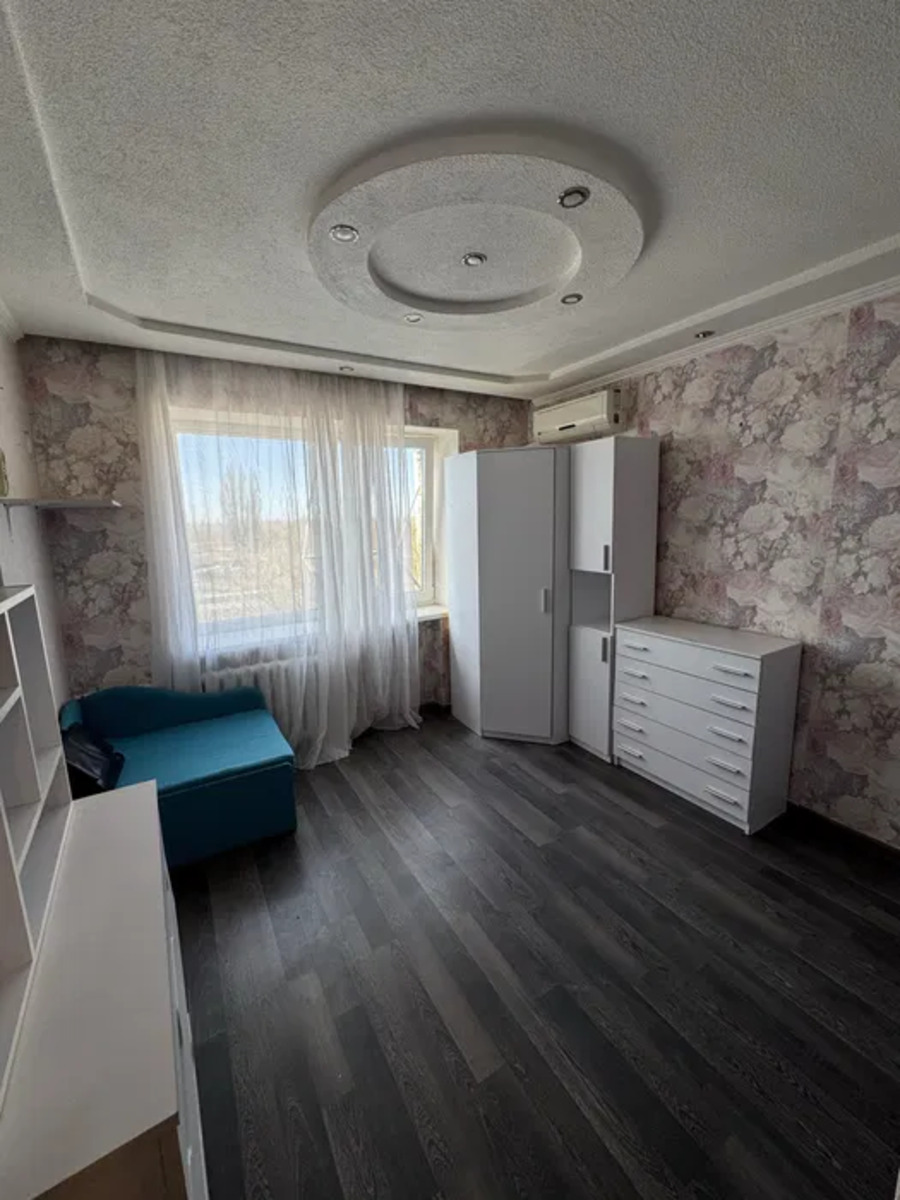 1-� �����������, 9 ���� 1