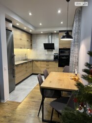 ������ 3� �������� 85.1 ��. � �� ���. ����������� 4 ���� 1