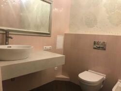 4-� ��� ��������, ��������, 142 �2, ������ ����� 21, �� ������ ���� 12