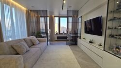 �� SEVEN - 2-� ���� 12