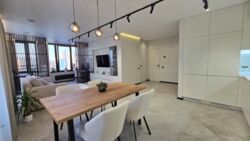 �� SEVEN - 2-� ���� 10