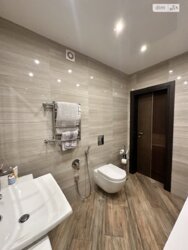 ������ 3� �������� 121 ��. � �� �����. ����� ���������� 23 ���� 17