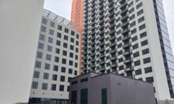 1-�. ���в����� �������� � �� 'Twin House'. ���. ������ 1. ���� 4