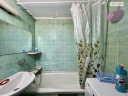 ������ 2� �������� 48.6 ��. � �� ���. ������������ 28� ���� 8