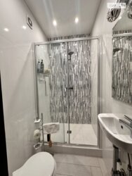 ������ 3� �������� 121 ��. � �� �����. ����� ���������� 23 ���� 15