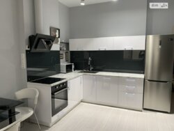 ������� 1� �������� �� RiverStone ���� 20