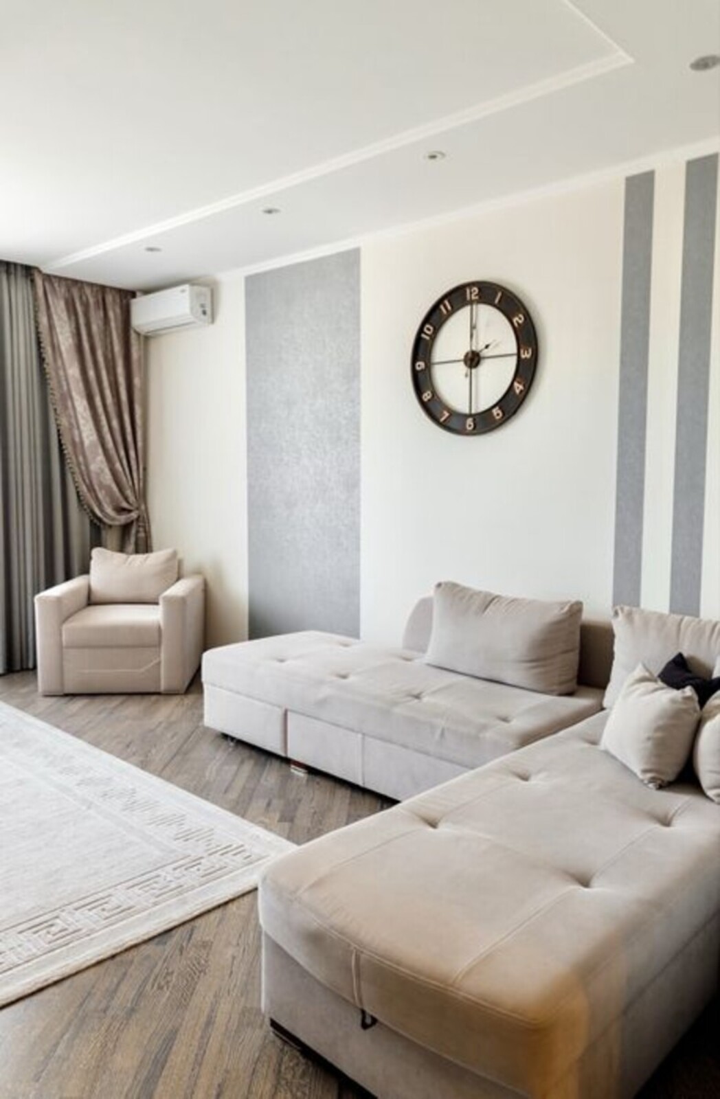 Продається квартира Закарпатська, Ужгород фото 1 Продається квартира Закарпатська, Ужгород фото 1