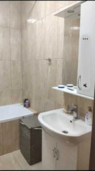   , , ,  Green Land  5