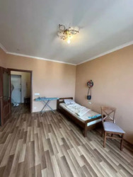   , , ,  Green Land  4