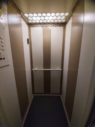 Продам 1к. квартиру в центрі Південного мікрорайону. фото 4 Продам 1к. квартиру в центрі Південного мікрорайону. фото 4