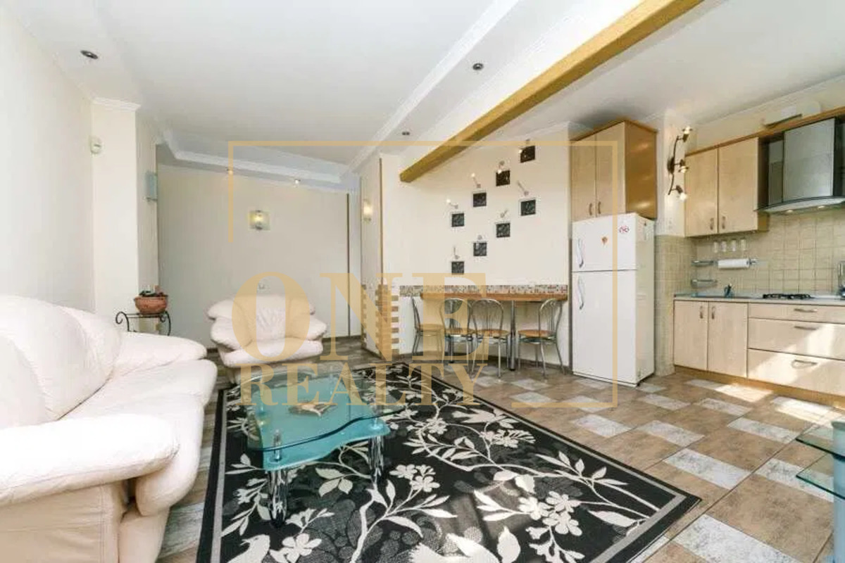 🏙  3-     | .   (), 2-4/7  1