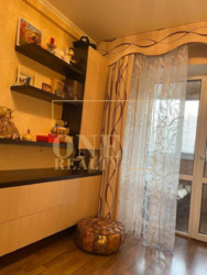  3- , .   (), 4  . ˳  8