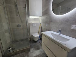 1 к. кв. 47 м² с ремонтом и мебелью в ЖК «4 Сезона» фото 12 1 к. кв. 47 м² с ремонтом и мебелью в ЖК «4 Сезона» фото 12