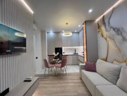 Дизайнерская евродвушка на краснова, 2й этаж вид на ипподром 75500 фото 2 Дизайнерская евродвушка на краснова, 2й этаж вид на ипподром 75500 фото 2