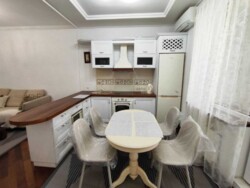 Продам 2-комнатную квартиру с ремонтом в Аркадии. 2 Жемчужина Кадор фото 3 Продам 2-комнатную квартиру с ремонтом в Аркадии. 2 Жемчужина Кадор фото 3
