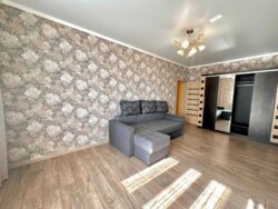 Продається квартира Одеська, Одеса, Малинівський, Михайлівська, 8/5 фото 1 Продається квартира Одеська, Одеса, Малинівський, Михайлівська, 8/5 фото 1