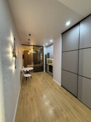 Студія 33 м. ЖК Акрополь, з окремою спальнею, 10 поверх. фото 4 Студія 33 м. ЖК Акрополь, з окремою спальнею, 10 поверх. фото 4