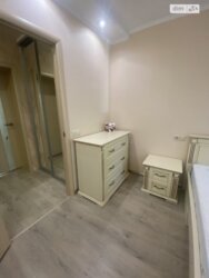 ������ 3� �������� 53.6 ��. � �� ���. ������� ³����� � ID 33379475 ���� 13