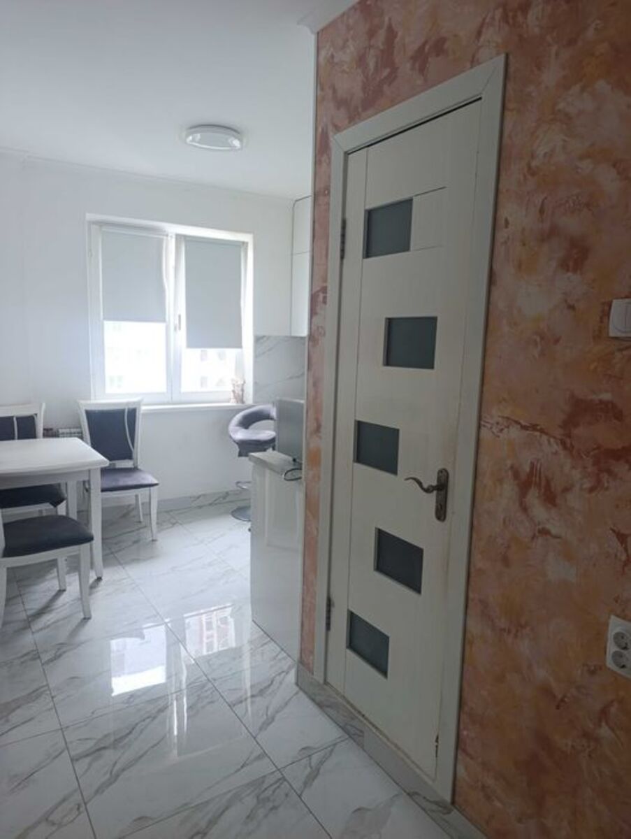 Продається квартира Київ, Деснянський, Милославська вул., 3 фото 1 Продається квартира Київ, Деснянський, Милославська вул., 3 фото 1