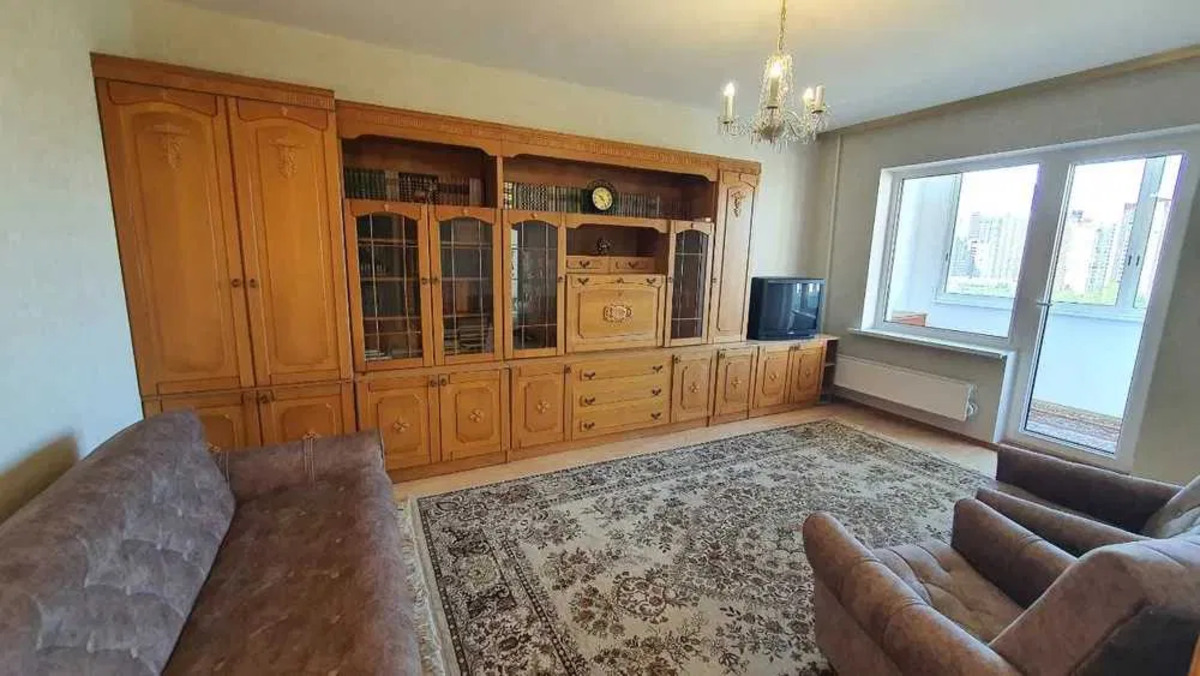 Продається квартира Київ, Ревуцького вул., 7 фото 1 Продається квартира Київ, Ревуцького вул., 7 фото 1