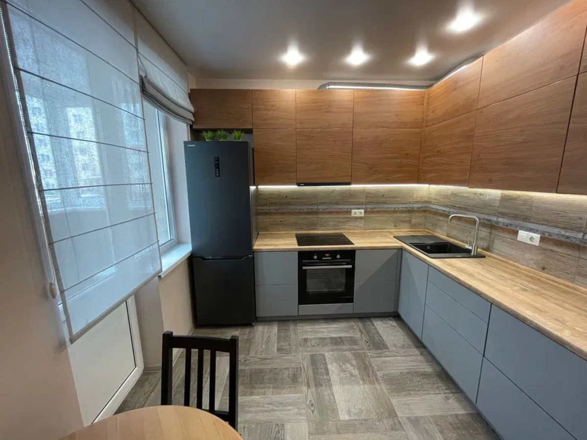 Продається квартира Київ, Подільський, Сергія Данченка вул., 32 фото 1 Продається квартира Київ, Подільський, Сергія Данченка вул., 32 фото 1