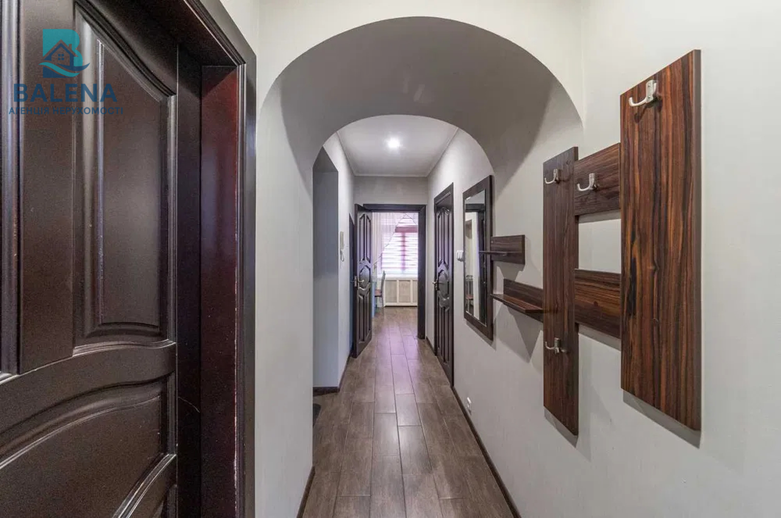 Продається квартира Київ, Печерський, Євгена Коновальця вул. (Щорса), 7/9, м. Палац Україна фото 1 Продається квартира Київ, Печерський, Євгена Коновальця вул. (Щорса), 7/9, м. Палац Україна фото 1