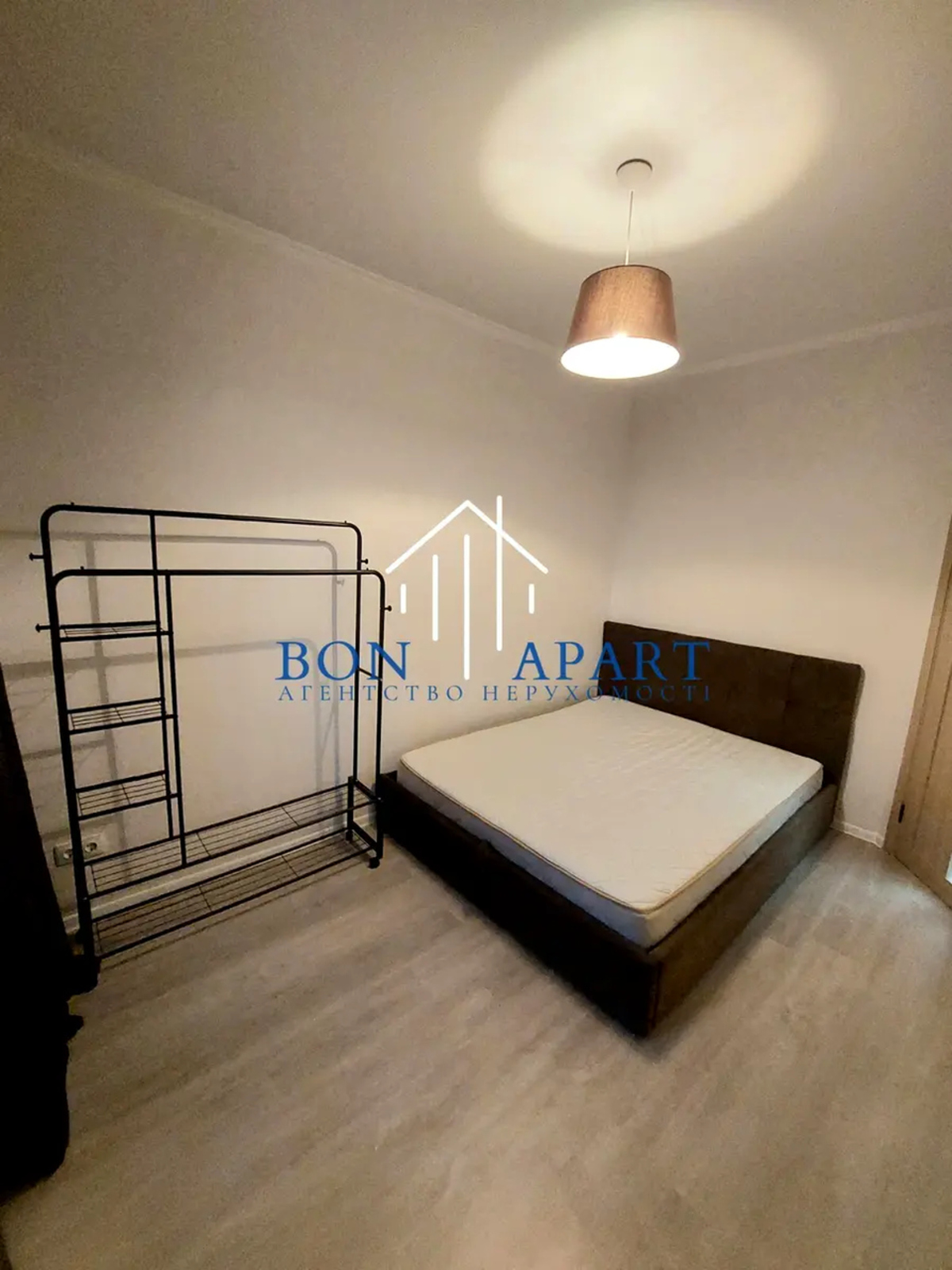 Продається квартира Київ, Казимира Малевича вул., 47/49, м. Палац Україна фото 1 Продається квартира Київ, Казимира Малевича вул., 47/49, м. Палац Україна фото 1